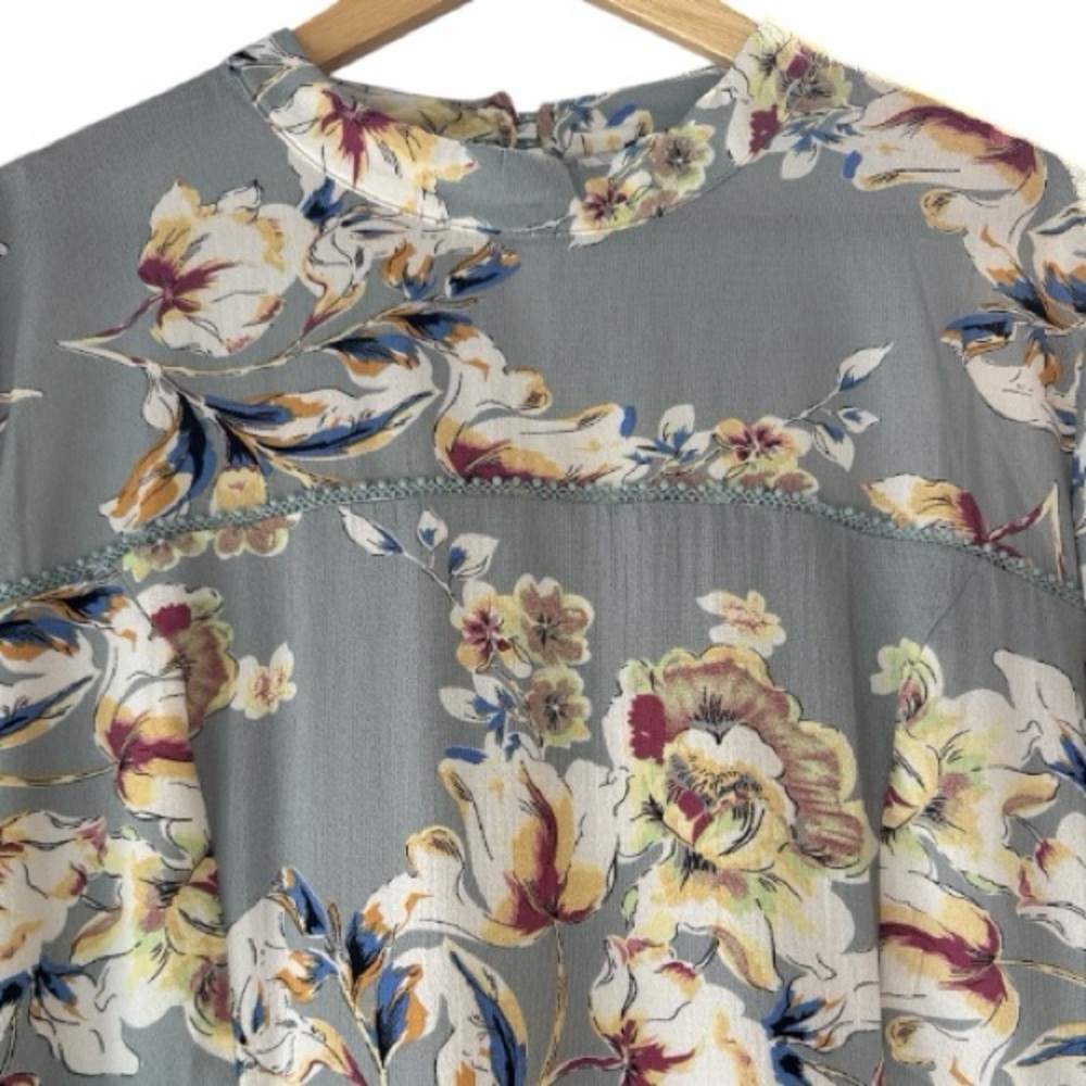 Suzanne Betro Sage Gray Floral Tiered Shift Dress Flared Long Sleeve Dress - Picture 6 of 12